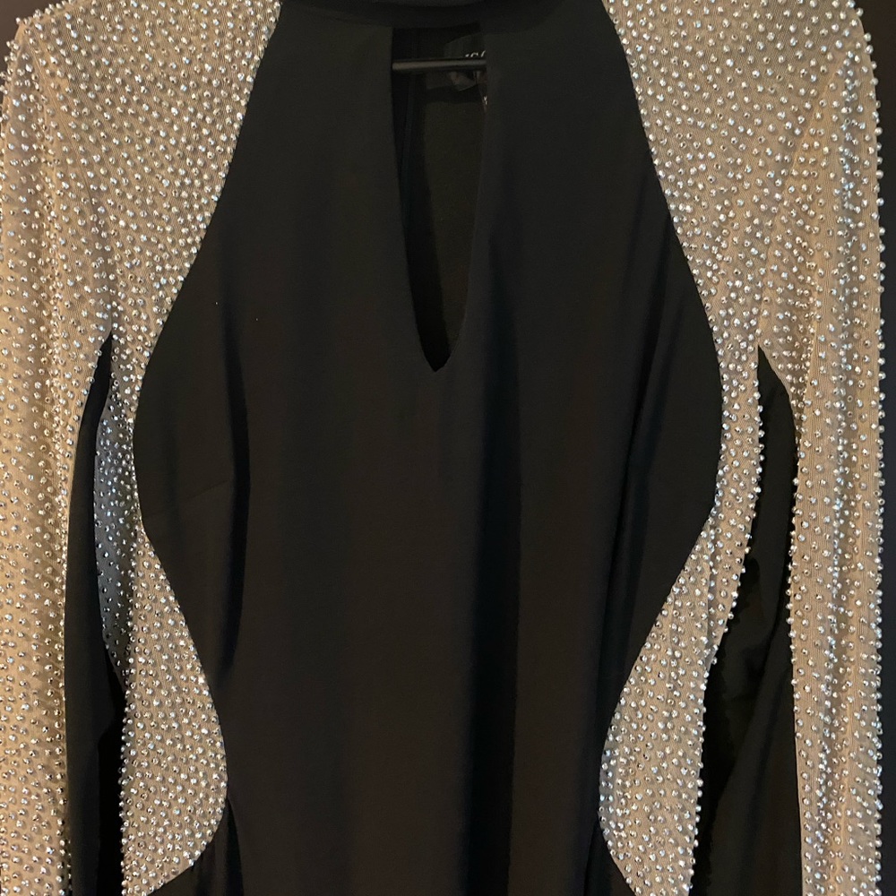 Dress - Picture 7 of 7